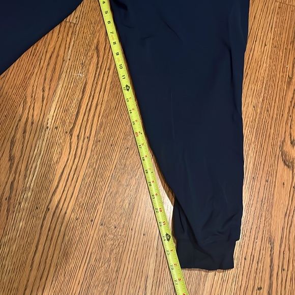 LuLulemon pants - Picture 6 of 9